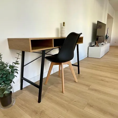 Le Design Proche De La דירה